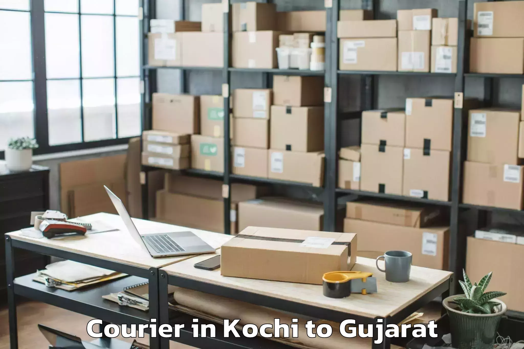 Leading Kochi to Jetalsar Courier Provider